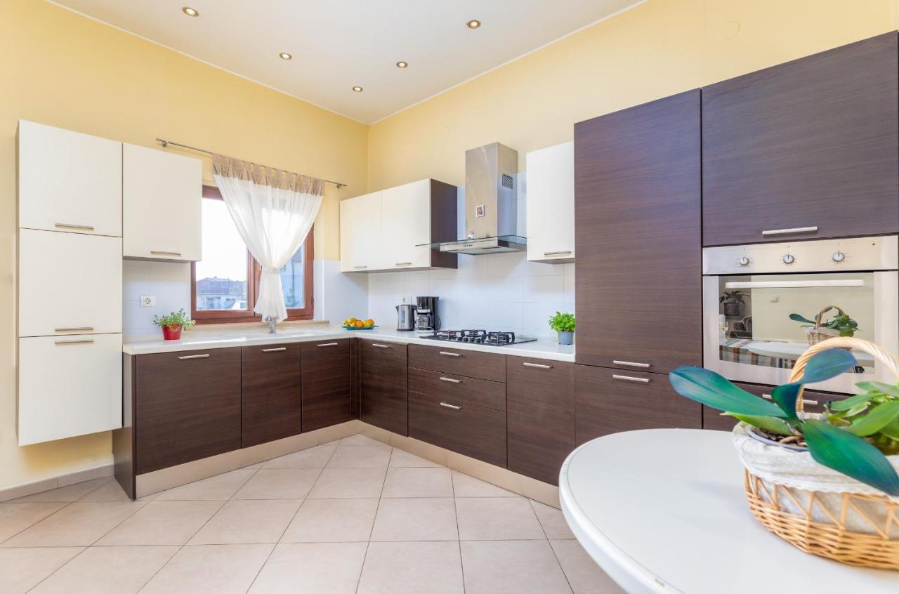 Apartment Luana A1 Fazana Bagian luar foto